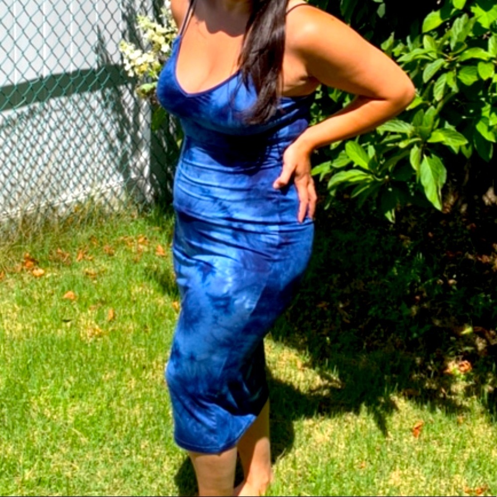 Blue midi tye dye dress